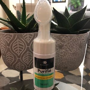 COPY - Beautederm Purifie Facial Wash with Brush